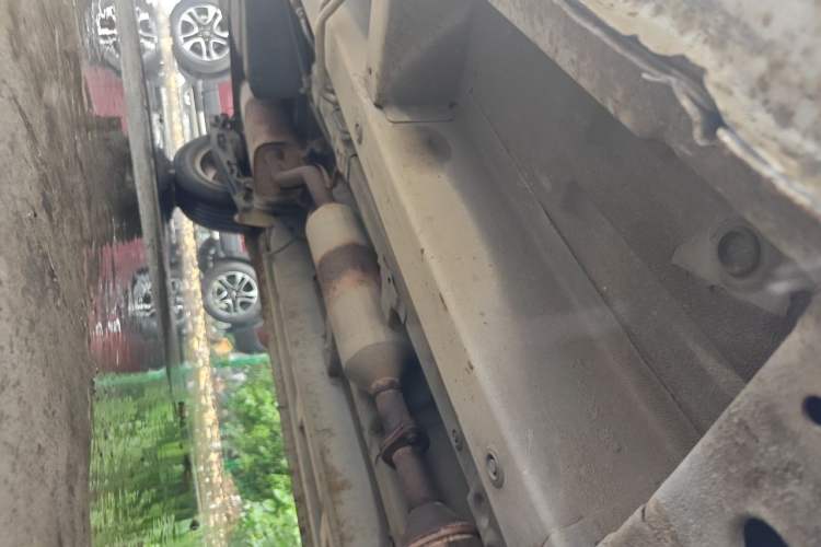 Used Jinbei 750 2015 1.5L Comfort Model Chassis Front Right