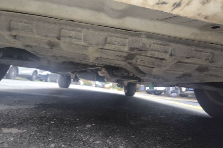 Used Jinbei 750 2015 1.5L Luxury Model Chassis Front