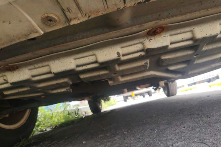 Used Jinbei 750 2015 1.5L Luxury Model Chassis Front