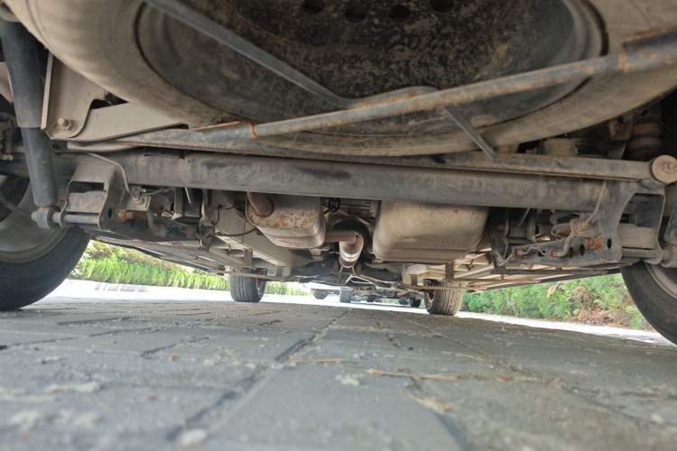 Used Jinbei 750 2015 1.5L Luxury Model Chassis Rear