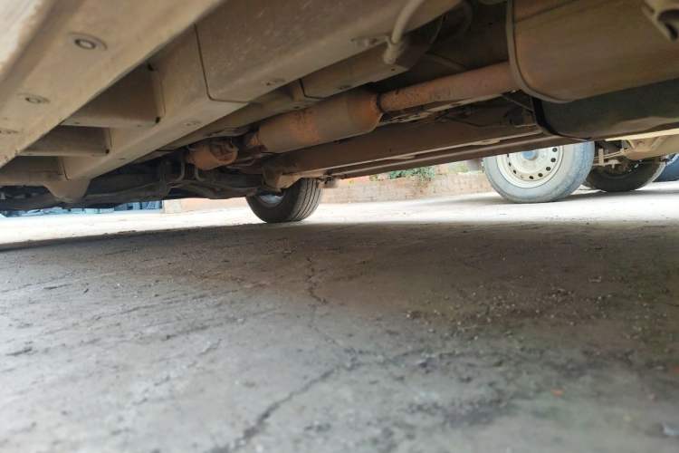 Used Jinbei 750 2015 1.5L Comfort Model Chassis Rear Left