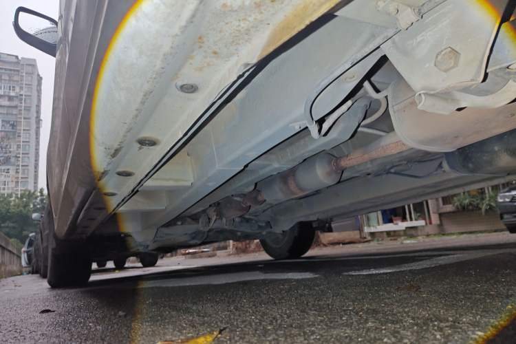 Used Jinbei 750 2015 1.5L Comfort Model Chassis Rear Left