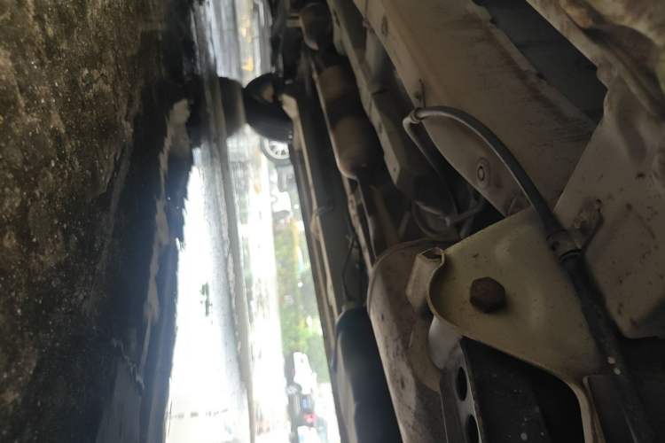 Used Jinbei 750 2015 1.5L Comfort Model Chassis Rear Left