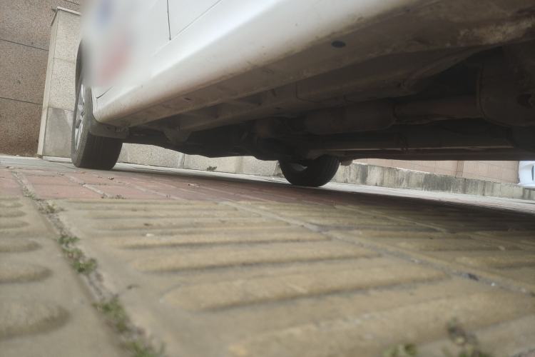 Used Jinbei 750 2015 1.5L Flagship Model Chassis Rear Left