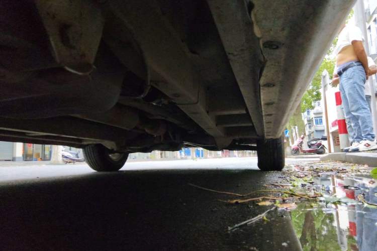 Used Jinbei 750 2015 1.5L Comfort Model Chassis Rear Right