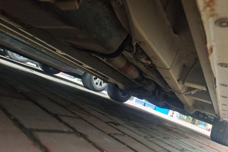 Used Jinbei 750 2015 1.5L Luxury Model Chassis Rear Right