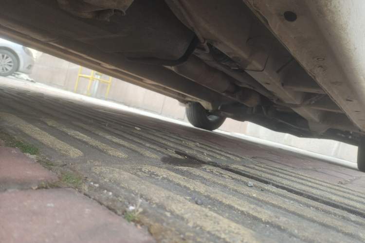 Used Jinbei 750 2015 1.5L Flagship Model Chassis Rear Right