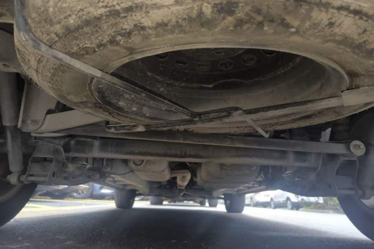 Used Jinbei 750 2015 1.5L Luxury Model Chassis Rear