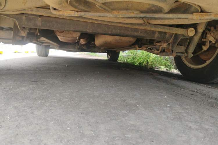 Used Jinbei 750 2015 1.5L Luxury Model Chassis Rear