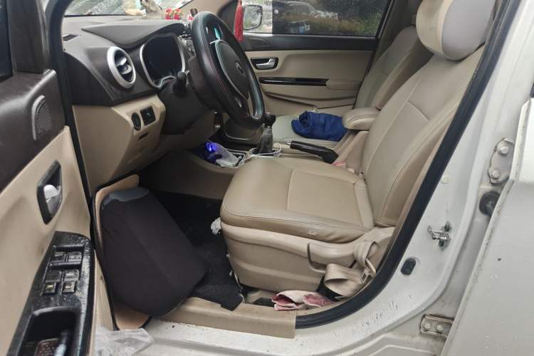 Used Jinbei 750 2015 1.5L Comfort Model Driver Seat