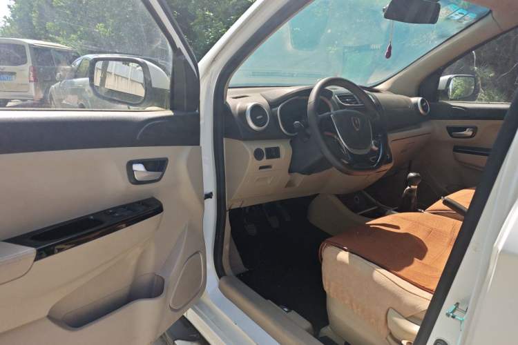 Used Jinbei 750 2015 1.5L Luxury Model Driver Seat
