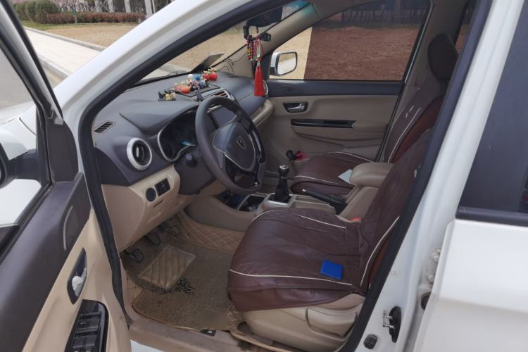 Used Jinbei 750 2015 1.5L Luxury Model Driver Seat