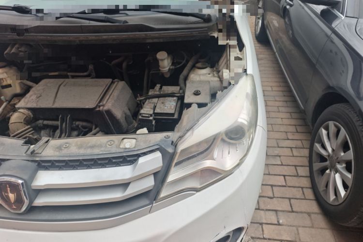 Used Jinbei 750 2015 1.5L Luxury Model Engine Bay Left