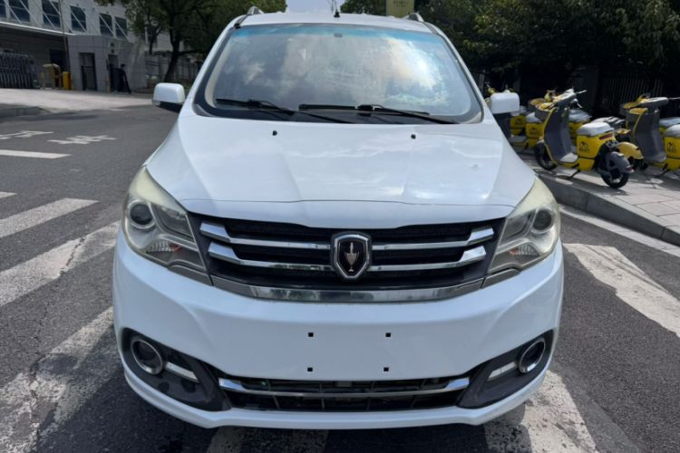 Used Jinbei 750 2015 1.5L Deluxe Model Exterior 1