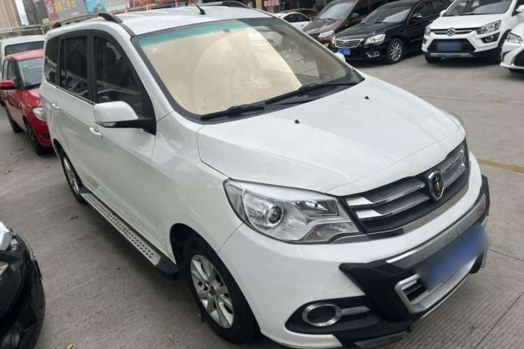 Used Jinbei 750 2015 1.5L Flagship Model Exterior 2