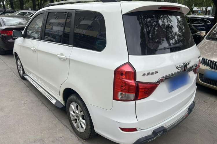 Used Jinbei 750 2015 1.5L Flagship Model Exterior 3