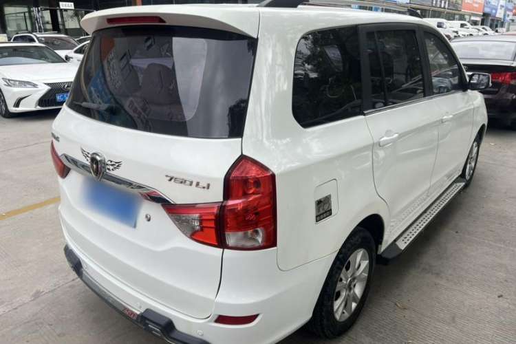 Used Jinbei 750 2015 1.5L Flagship Model Exterior 5
