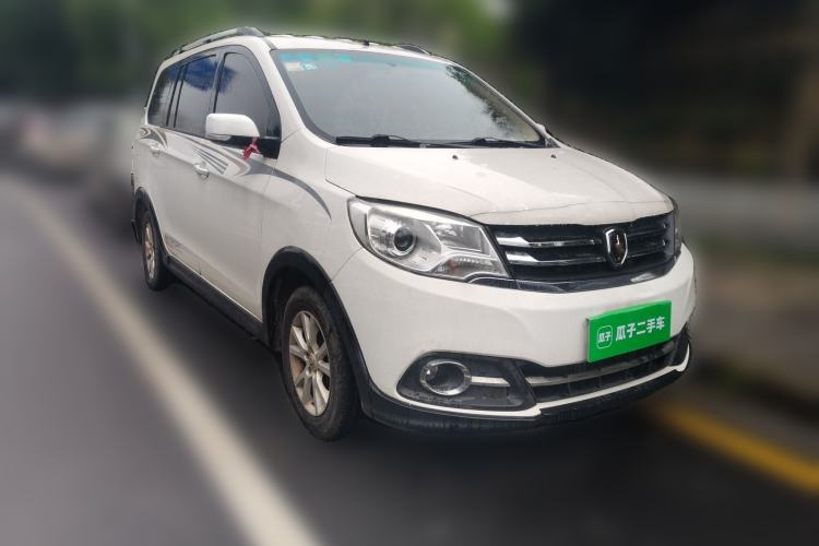 Used Jinbei 750 2015 1.5L Luxury Model Front Right 45 Deg