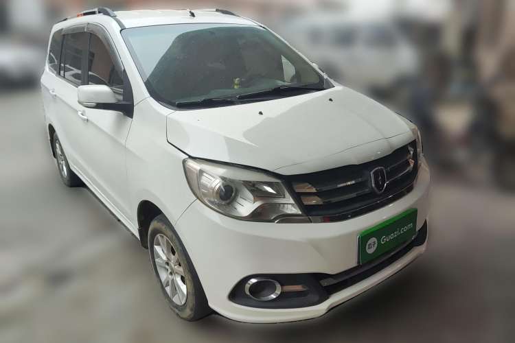 Used Jinbei 750 2015 1.5L Flagship Model Front Right 45 Deg