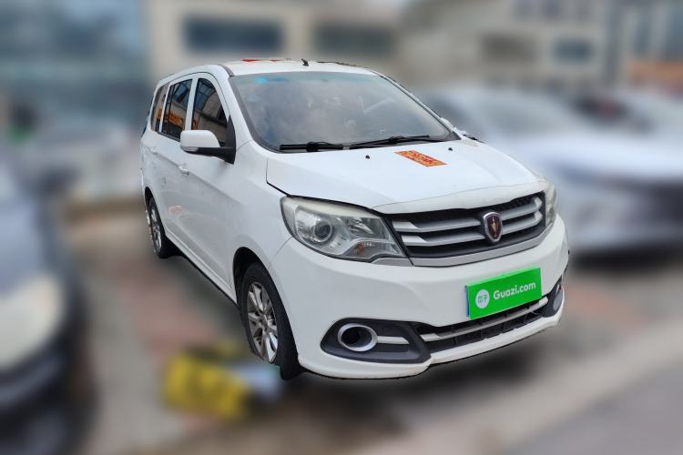 Used Jinbei 750 2015 1.5L Comfort Model Front Right 45 Deg