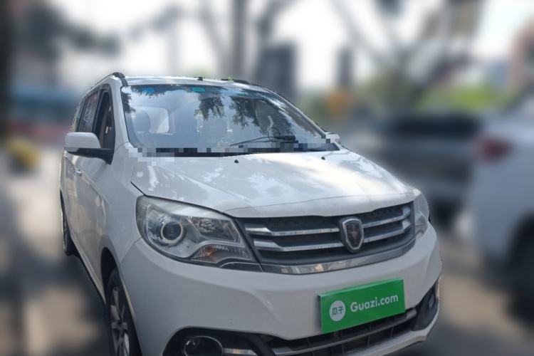 Used Jinbei 750 2015 1.5L Flagship Model Front Right 45 Deg