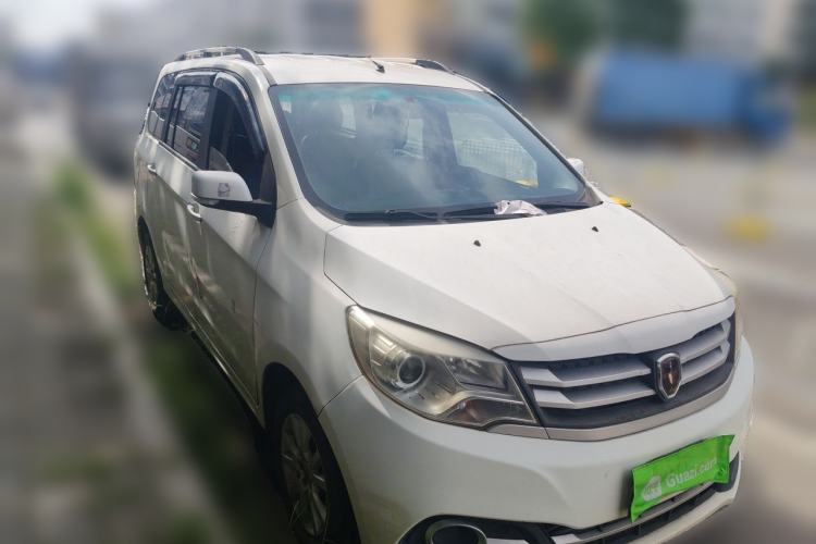 Used Jinbei 750 2015 1.5L Luxury Model Front Right 45 Deg