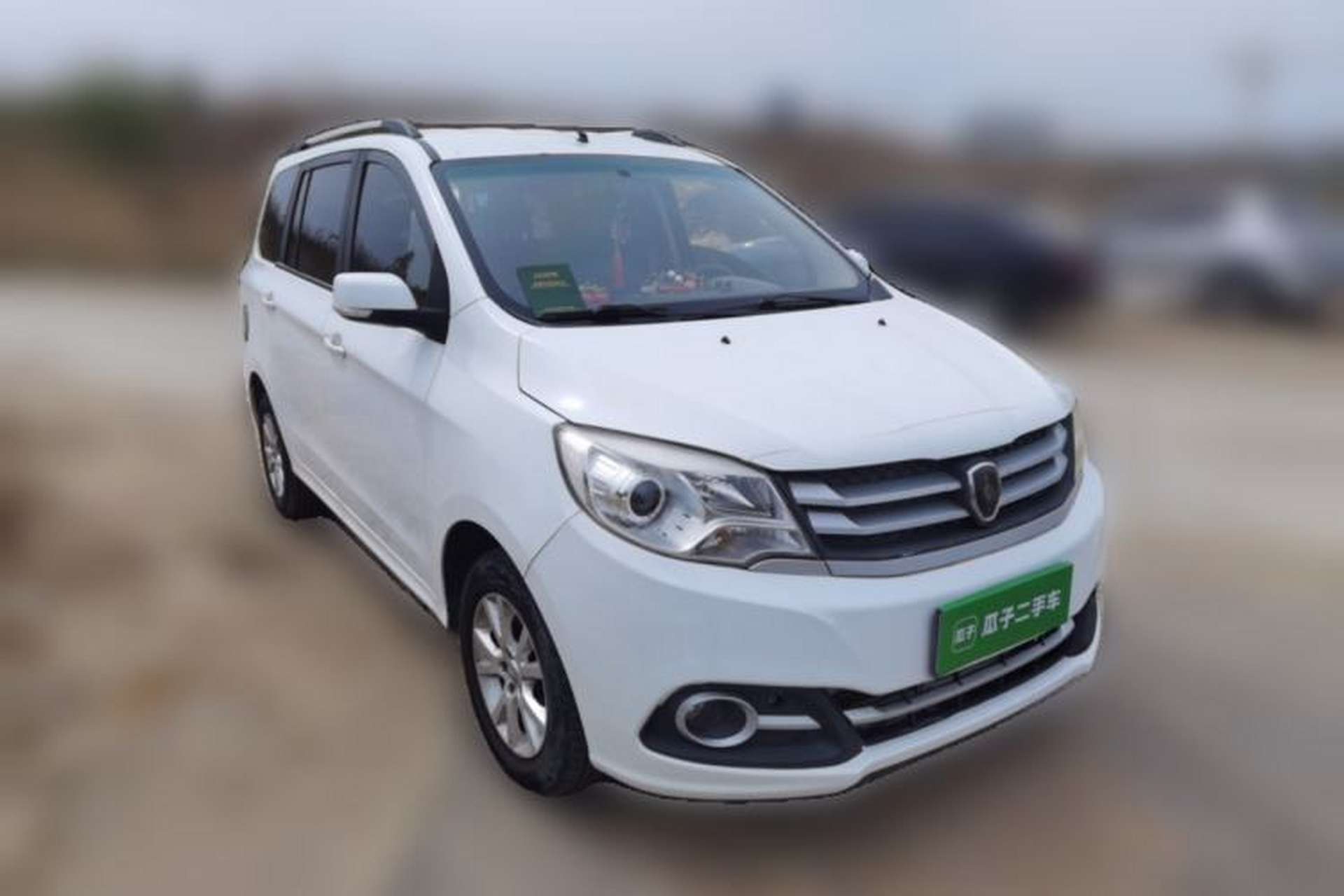 Used Jinbei 750 2015 1.5L Luxury Model Front Right 45 Deg