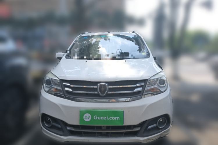 Used Jinbei 750 2015 1.5L Flagship Model Front