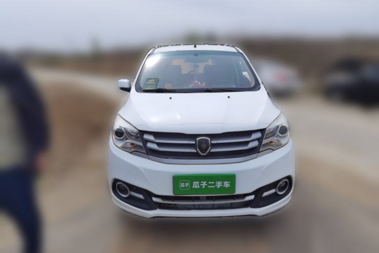 Used Jinbei 750 2015 1.5L Luxury Model Front