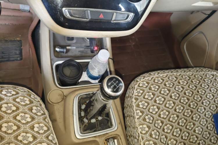 Used Jinbei 750 2015 1.5L Luxury Model Gear Lever