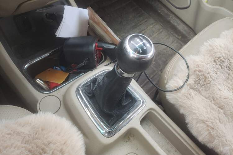 Used Jinbei 750 2015 1.5L Flagship Model Gear Lever