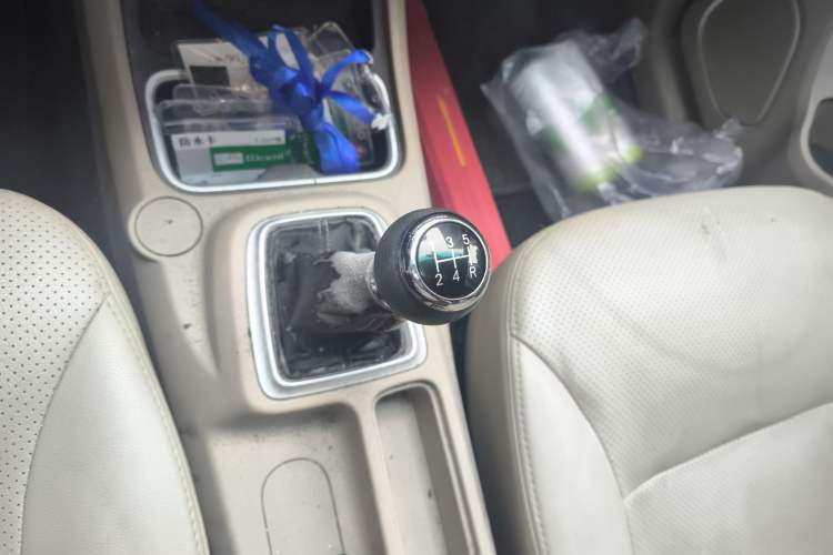 Used Jinbei 750 2015 1.5L Luxury Model Gear Lever