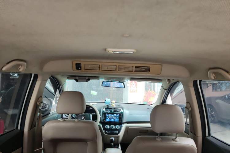 Used Jinbei 750 2015 1.5L Flagship Model Headliner