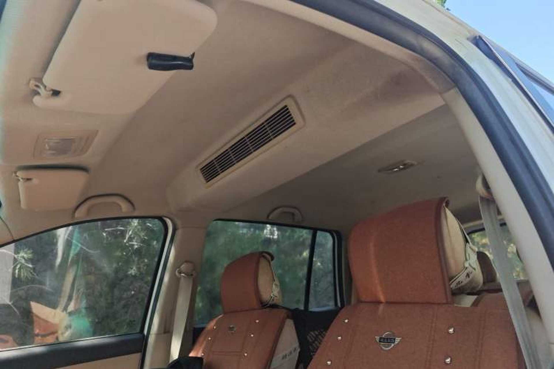 Used Jinbei 750 2015 1.5L Luxury Model Headliner