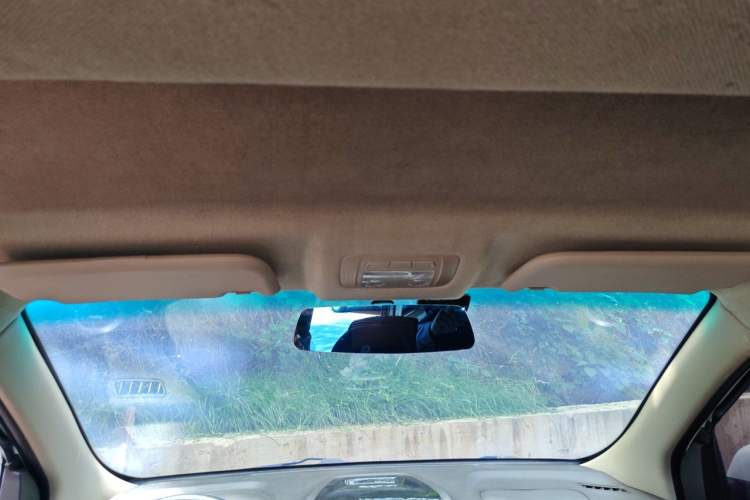 Used Jinbei 750 2015 1.5L Luxury Model Headliner