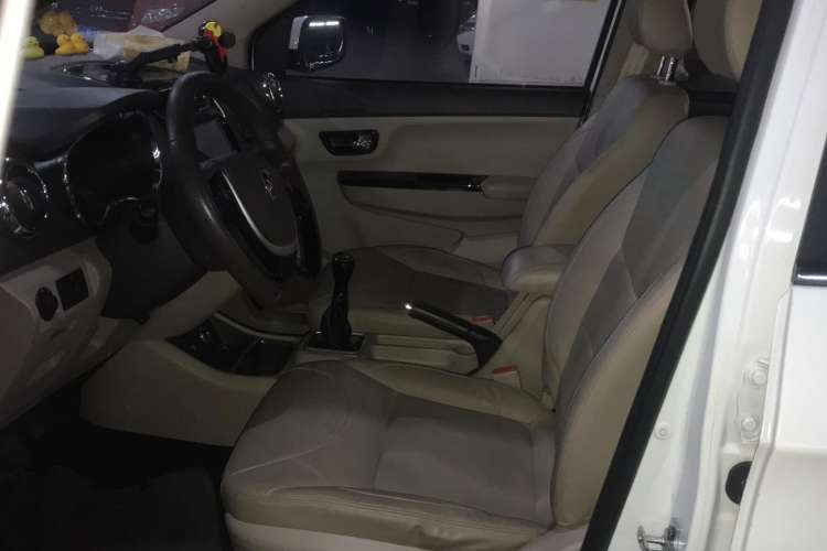 Used Jinbei 750 2015 1.5L Deluxe Model Left Front Seat