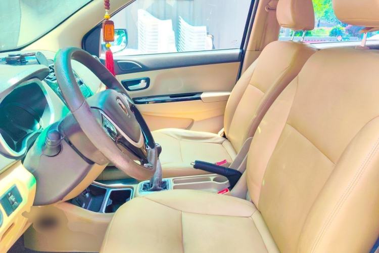 Used Jinbei 750 2015 1.5L Comfort Model Left Front Seat