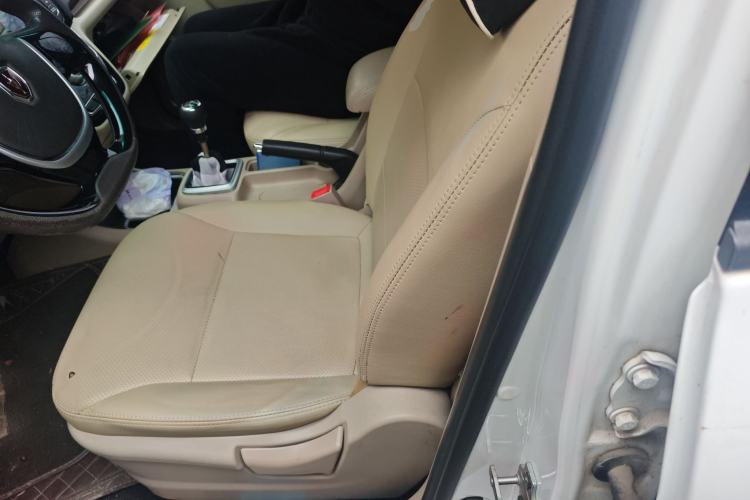 Used Jinbei 750 2015 1.5L Luxury Model Left Front Seat