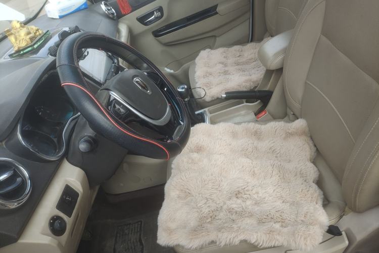 Used Jinbei 750 2015 1.5L Flagship Model Left Front Seat