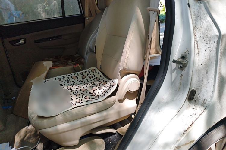 Used Jinbei 750 2015 1.5L Luxury Model Left Rear Seat