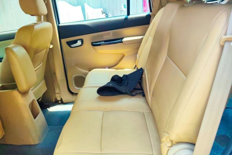 Used Jinbei 750 2015 1.5L Comfort Model Left Rear Seat