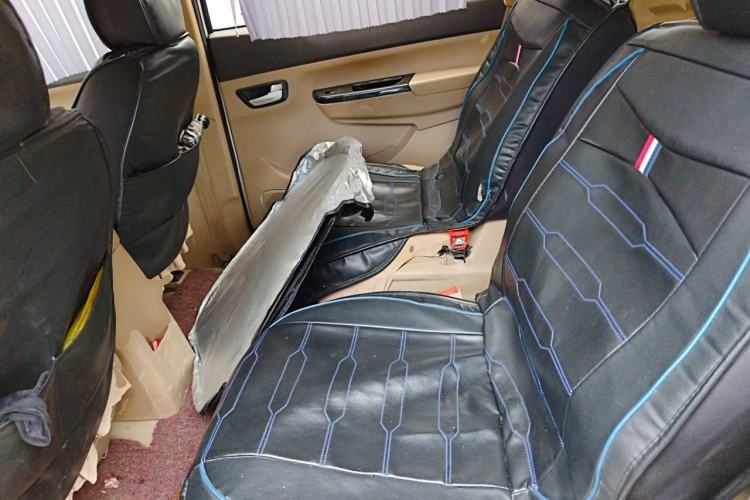 Used Jinbei 750 2015 1.5L Comfort Model Left Rear Seat