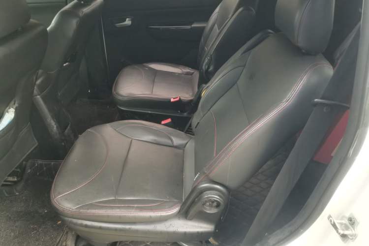 Used Jinbei 750 2015 1.5L Luxury Model Left Rear Seat