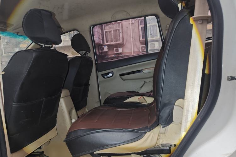 Used Jinbei 750 2015 1.5L Comfort Model Left Rear Seat