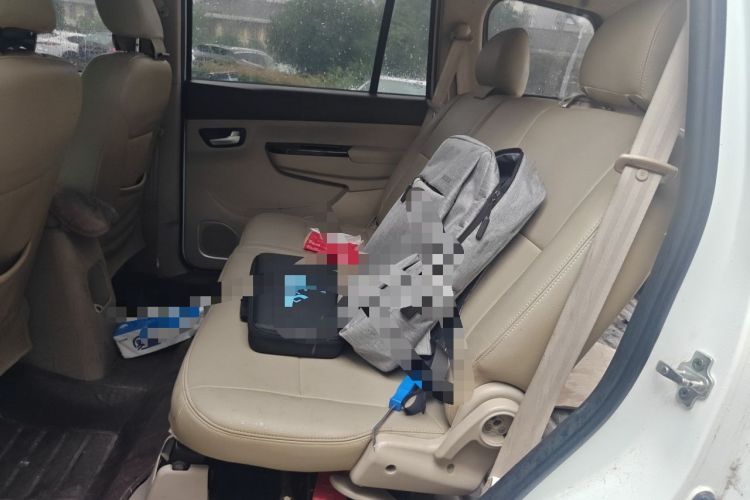 Used Jinbei 750 2015 1.5L Comfort Model Left Rear Seat