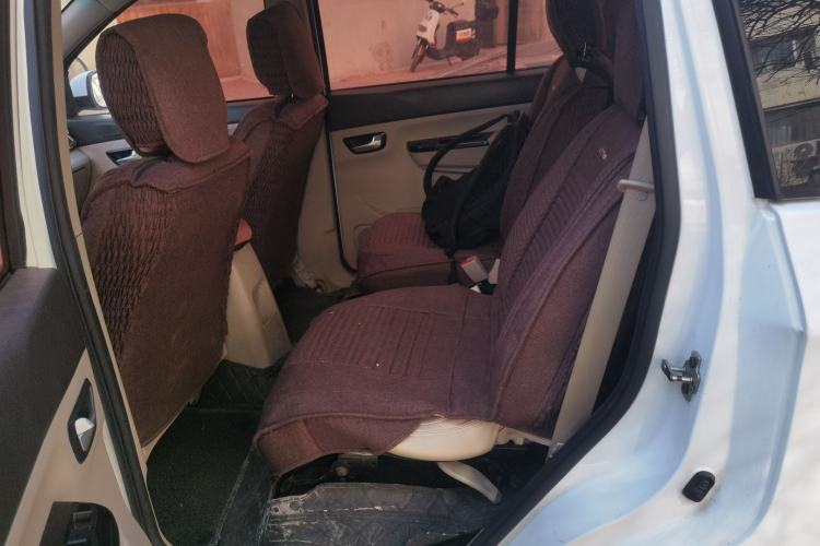Used Jinbei 750 2015 1.5L Comfort Model Left Rear Seat