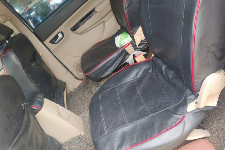 Used Jinbei 750 2015 1.5L Luxury Model Left Rear Seat