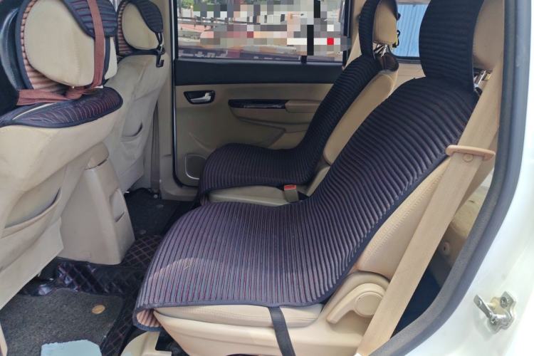 Used Jinbei 750 2015 1.5L Luxury Model Left Rear Seat