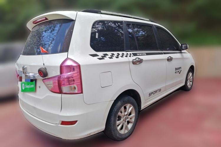 Used Jinbei 750 2015 1.5L Luxury Model Rear Right 45 Deg