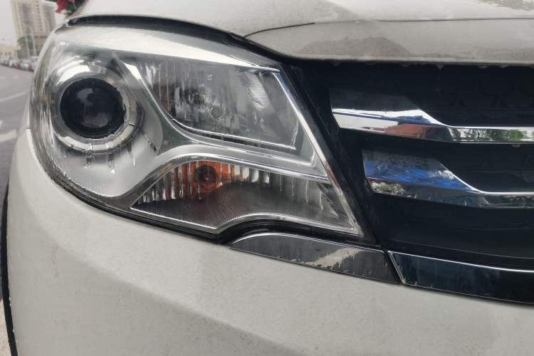 Used Jinbei 750 2015 1.5L Luxury Model Right Front Headlight